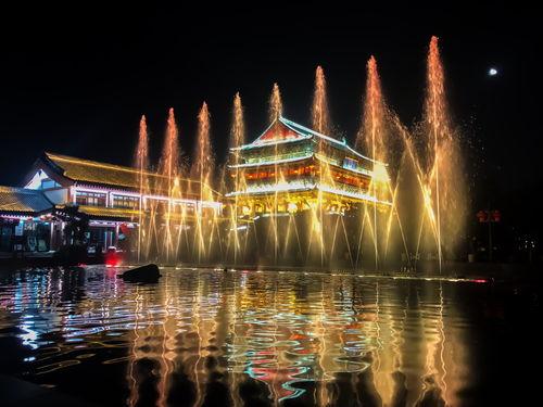 西安鼓楼喷泉今日头条,今日头条聚焦璀璨夜色