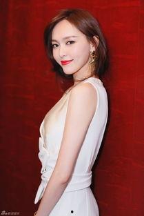 微头条发明星新闻和,微头条曝出最新热点，揭秘明星幕后故事