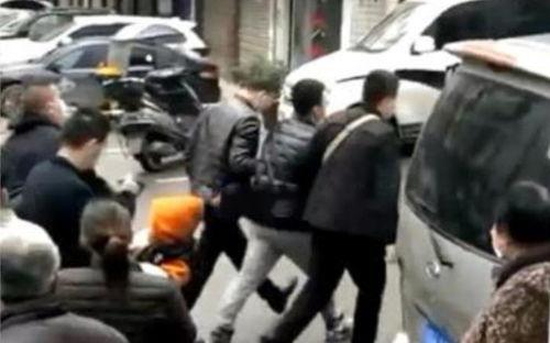 四川假肢男网红事件,网络舆论下的社会关注与反思