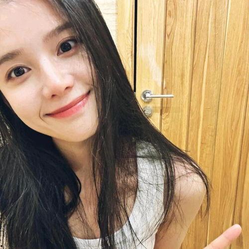 明星头像女,揭秘明星头像背后的女生风采