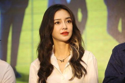 让明星赞不,揭秘明星互动背后的真实动机