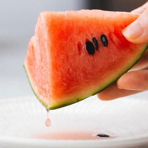 桃气吃瓜,揭秘娱乐圈的甜蜜与苦涩