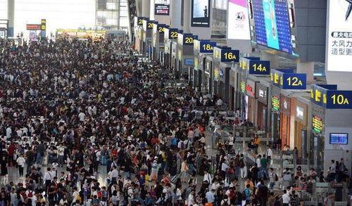 国庆长假本市新闻头条,精彩活动轮番上演